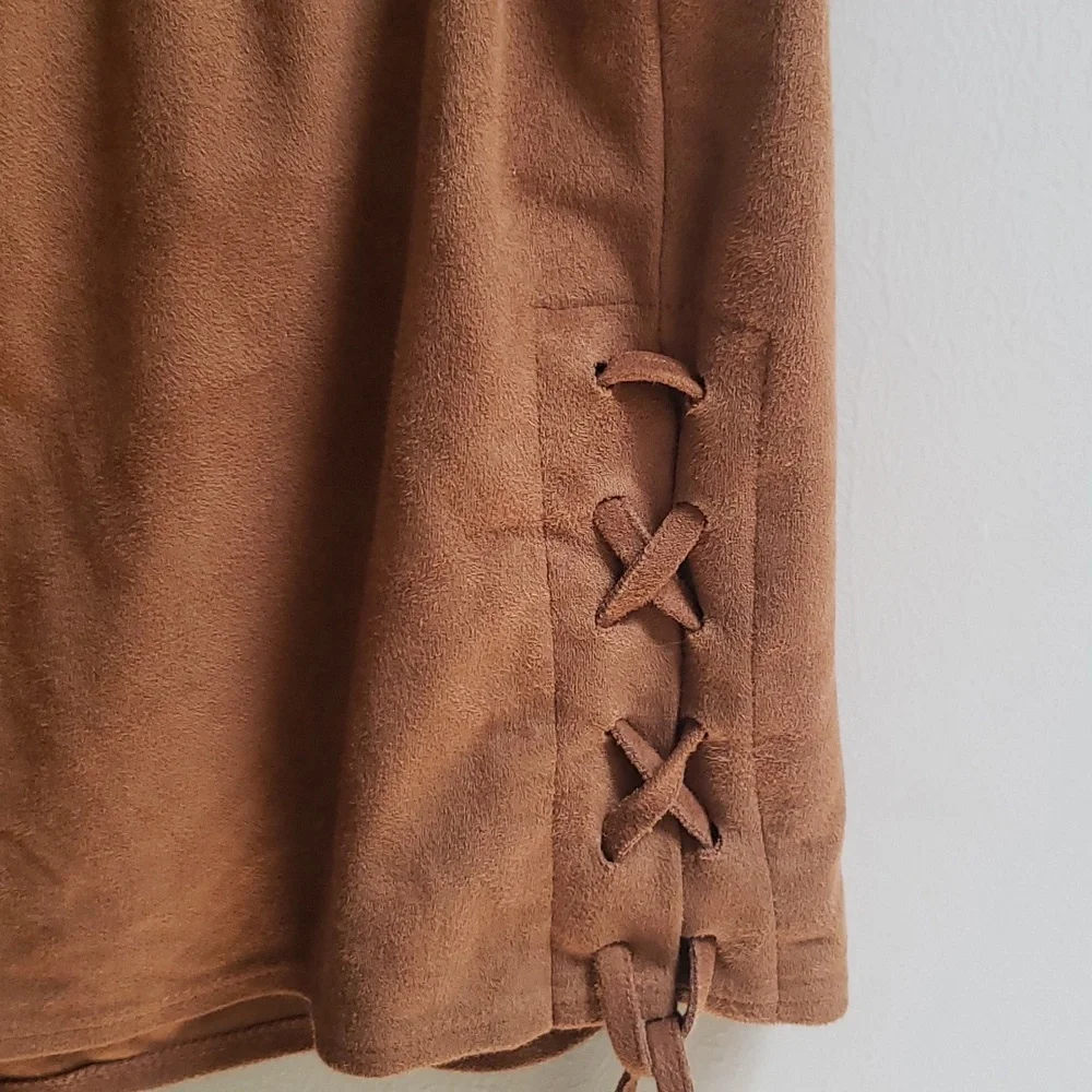 Abercrombie Suede Elastic Waist Shorts Size L